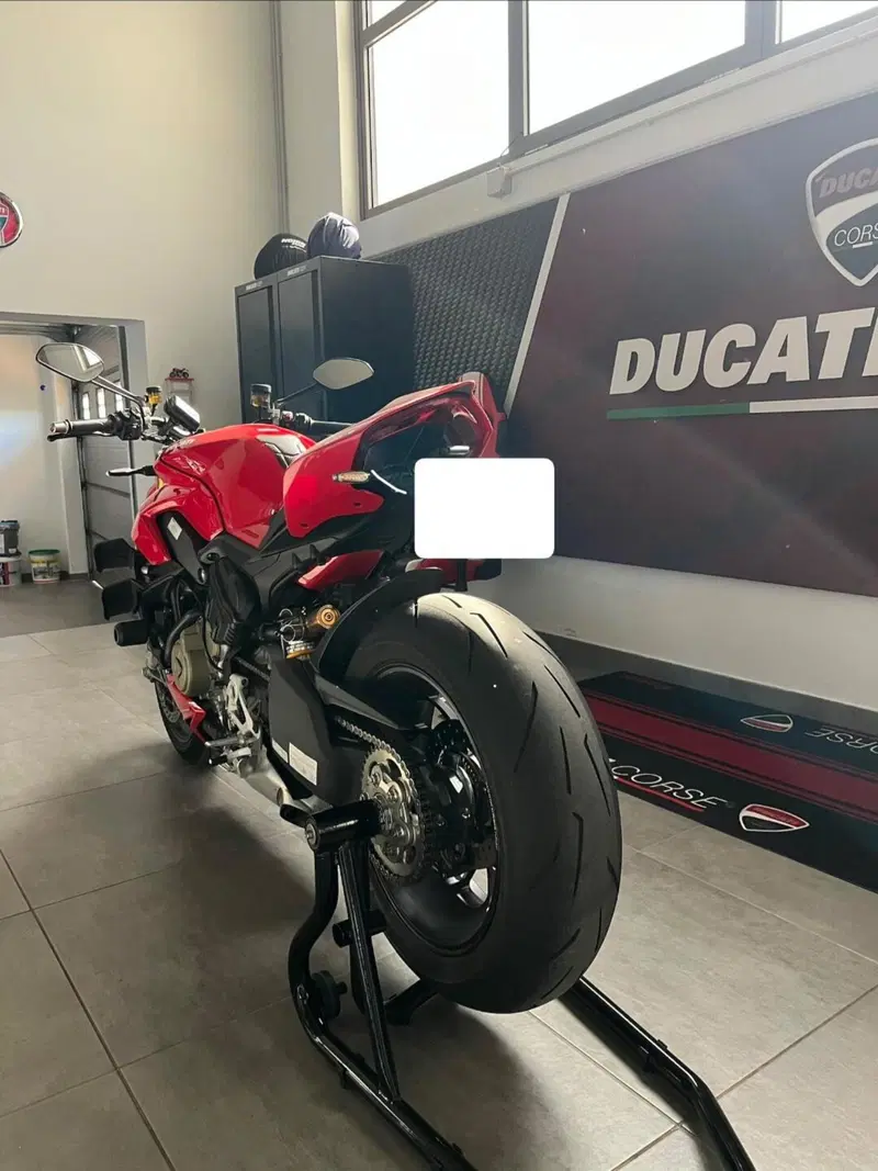 Ducati Streetfighter V4 1100 S (2020) (3)