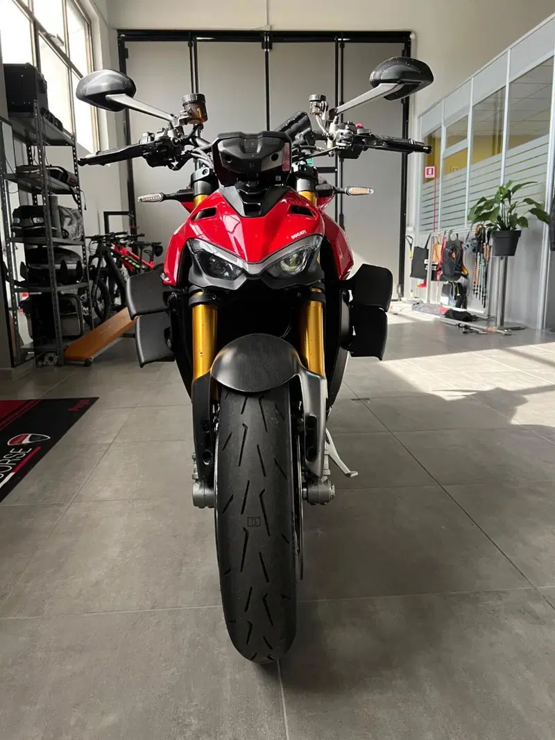 Ducati Streetfighter V4 1100 S (2020) (4)