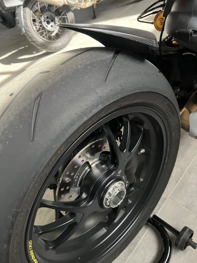 Ducati Streetfighter V4 1100 S (2020) (8)