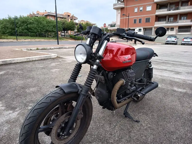Moto Guzzi V75 (5)