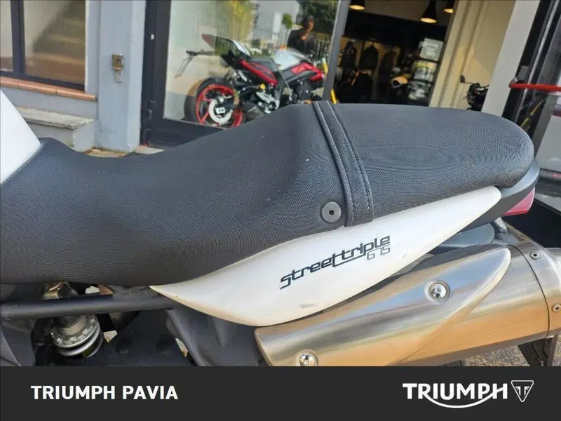 Triumph Street Triple (2007 - 12) (21)