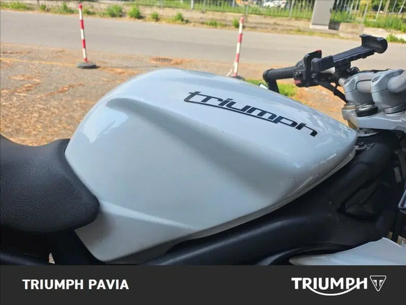 Triumph Street Triple (2007 - 12) (13)