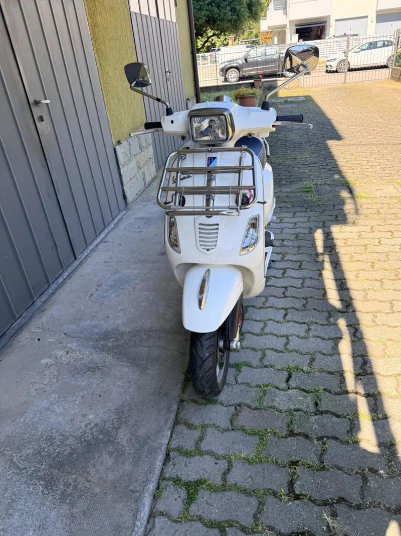 Vespa 50 ET4 (2002 - 06)