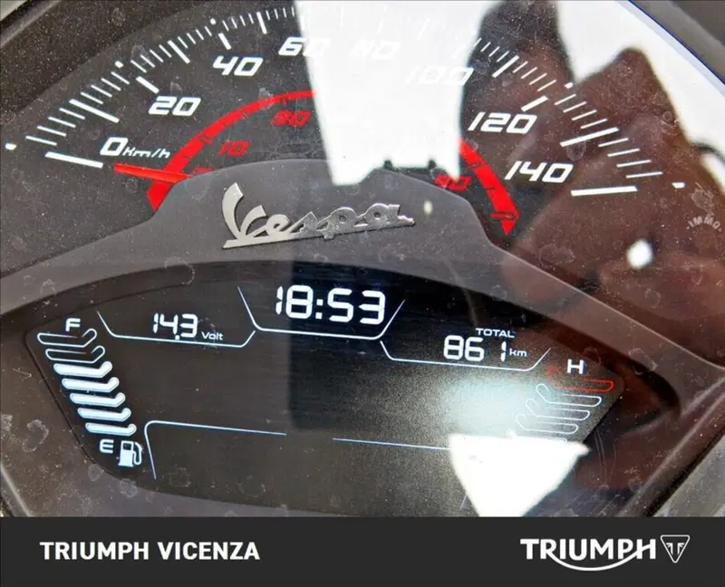 Vespa GTS 300 Super (2023 - 24) (8)