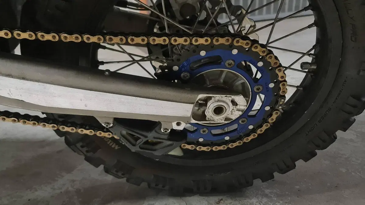 Husqvarna 701 Enduro (2022) (17)