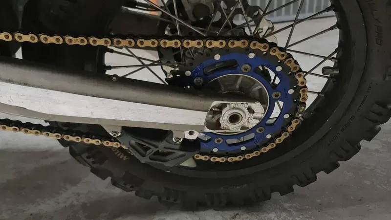 Husqvarna 701 Enduro (2022) (17)