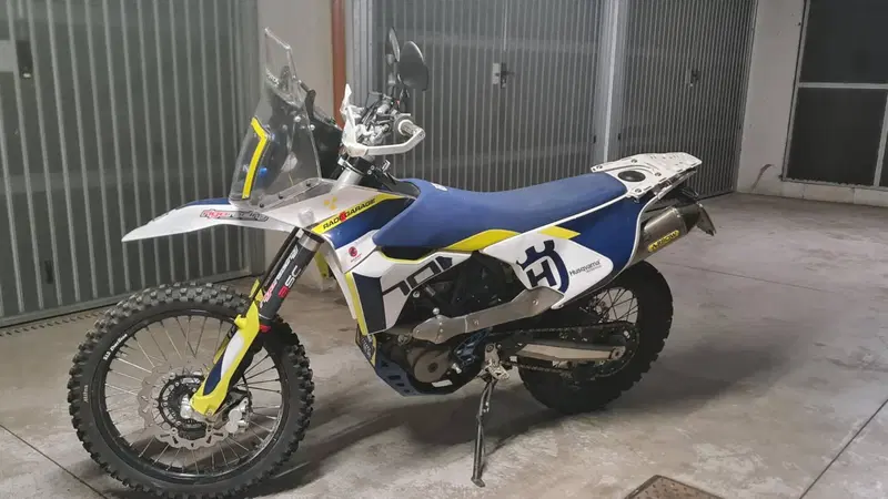 Husqvarna 701 Enduro (2022) (2)