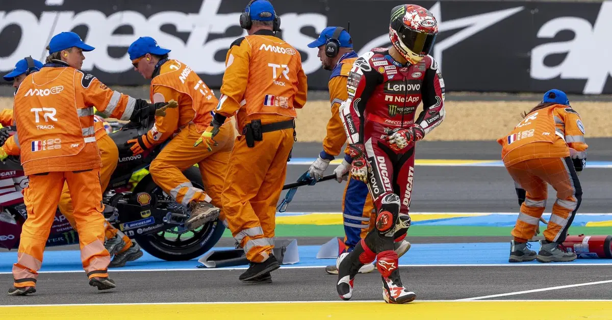 MotoGP 2026. GP di Francia. Pecco Bagnaia, caduto mentre era 2&deg;: &ldquo;Abbiamo avuto un piccolo inconveniente e giro dopo giro perdevo confidenza sull&rsquo;avantreno&rdquo;