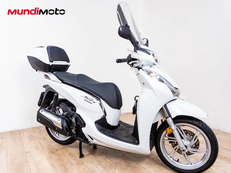 Honda SH 300 i ABS (2013 - 14) (2)
