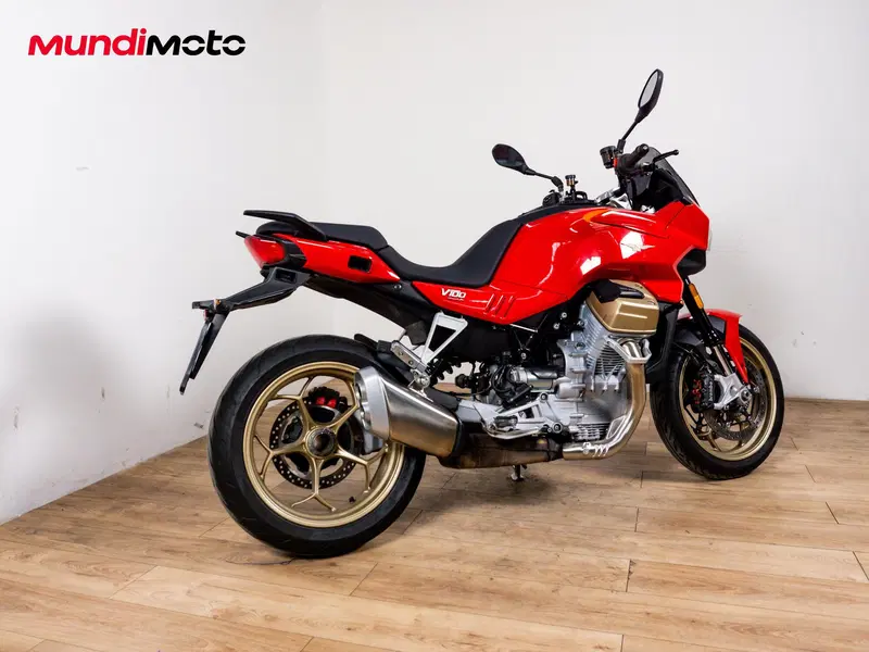 Moto Guzzi V100 Mandello (2022 - 24) (3)