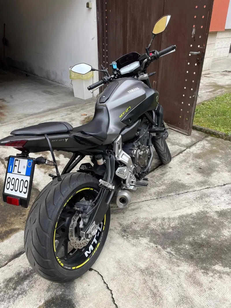 Yamaha MT-07 (2014 - 16) (4)