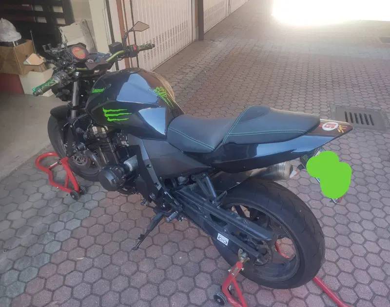 Kawasaki Z 750 (2003 - 06)