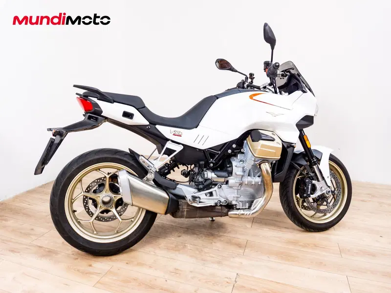 Moto Guzzi V100 Mandello (2022 - 24) (3)