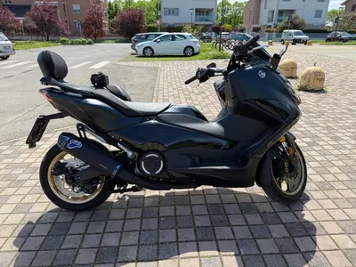 Yamaha T-Max 560 Tech Max (2022 - 24) usata