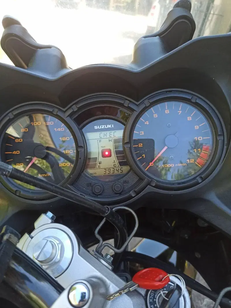 Suzuki V-Strom 650DL (2006 - 07) (5)