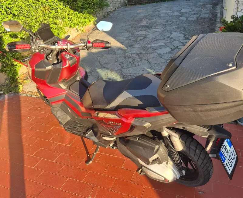 Honda ADV 350 (2022 - 24) (4)