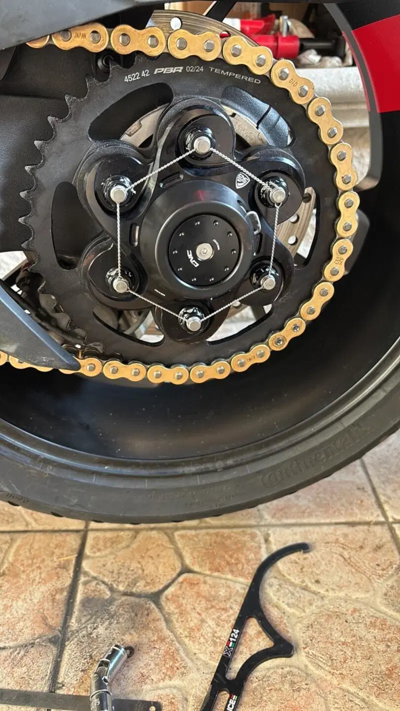 Ducati Multistrada V4 Pikes Peak (2021 - 24) (3)
