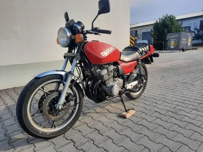 Suzuki GSX400F d'epoca
