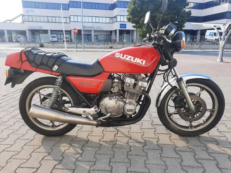 Suzuki GSX400F (6)