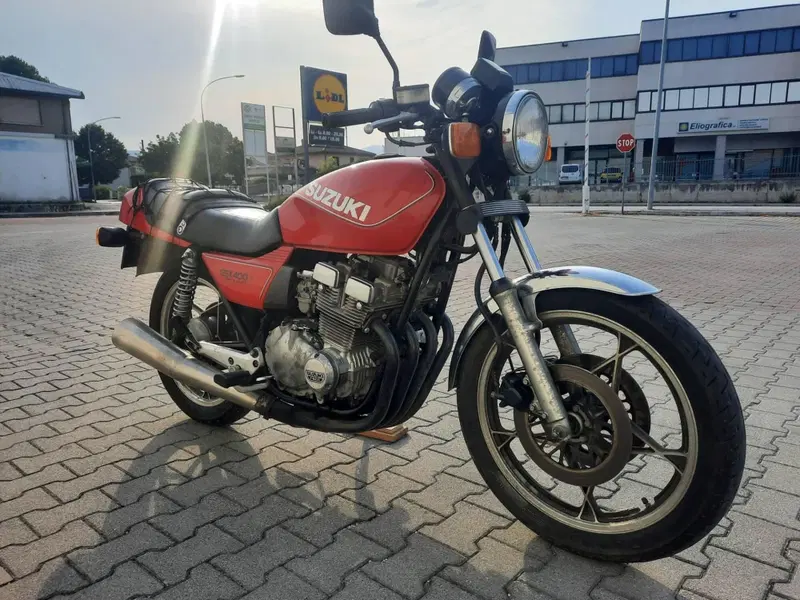 Suzuki GSX400F (7)