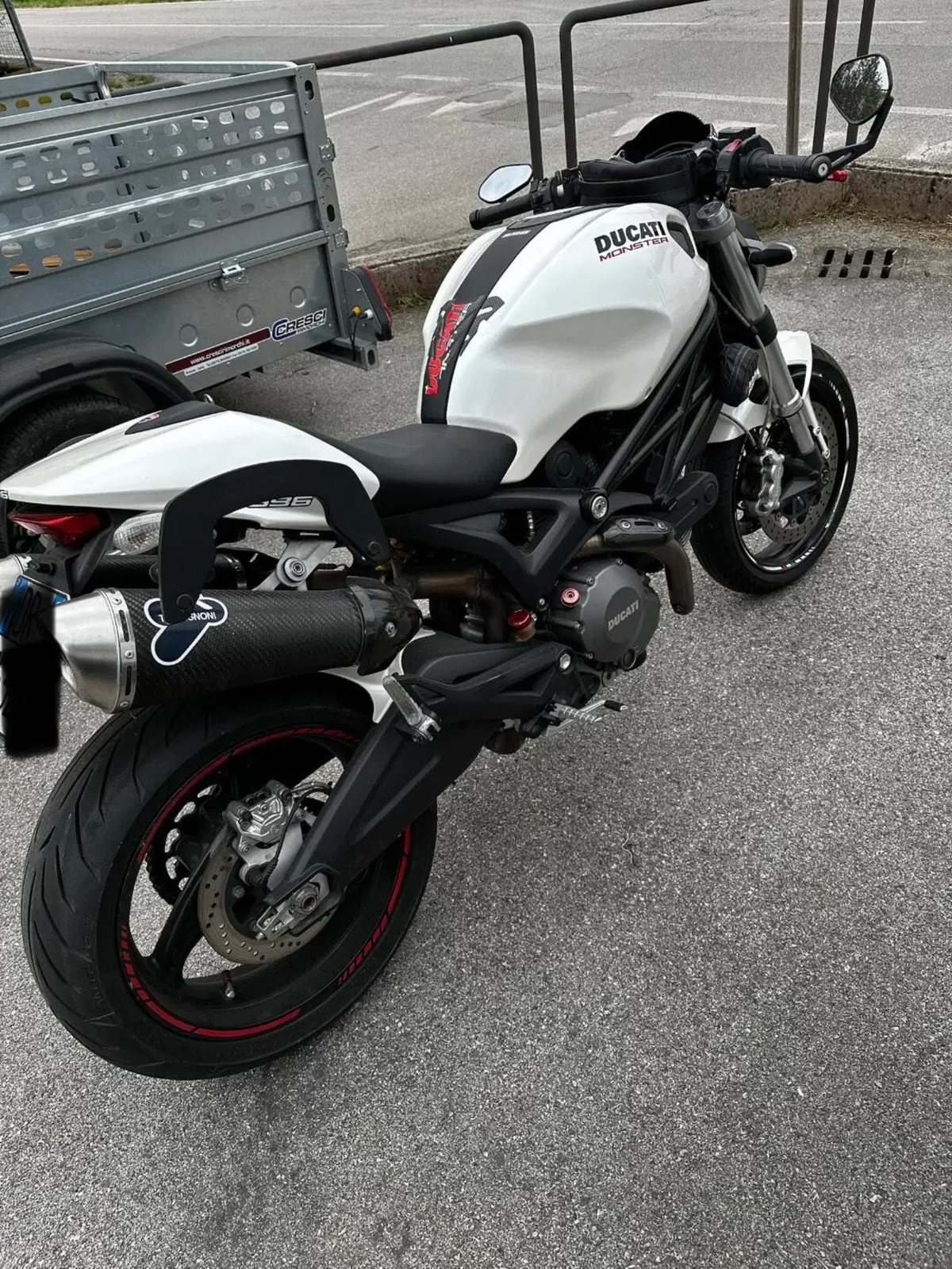 Ducati Monster 696 Plus (2007 - 14) (4)