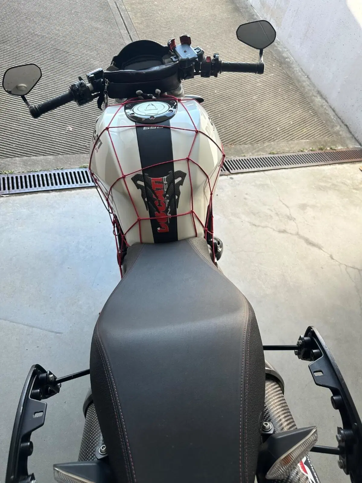 Ducati Monster 696 Plus (2007 - 14) (11)