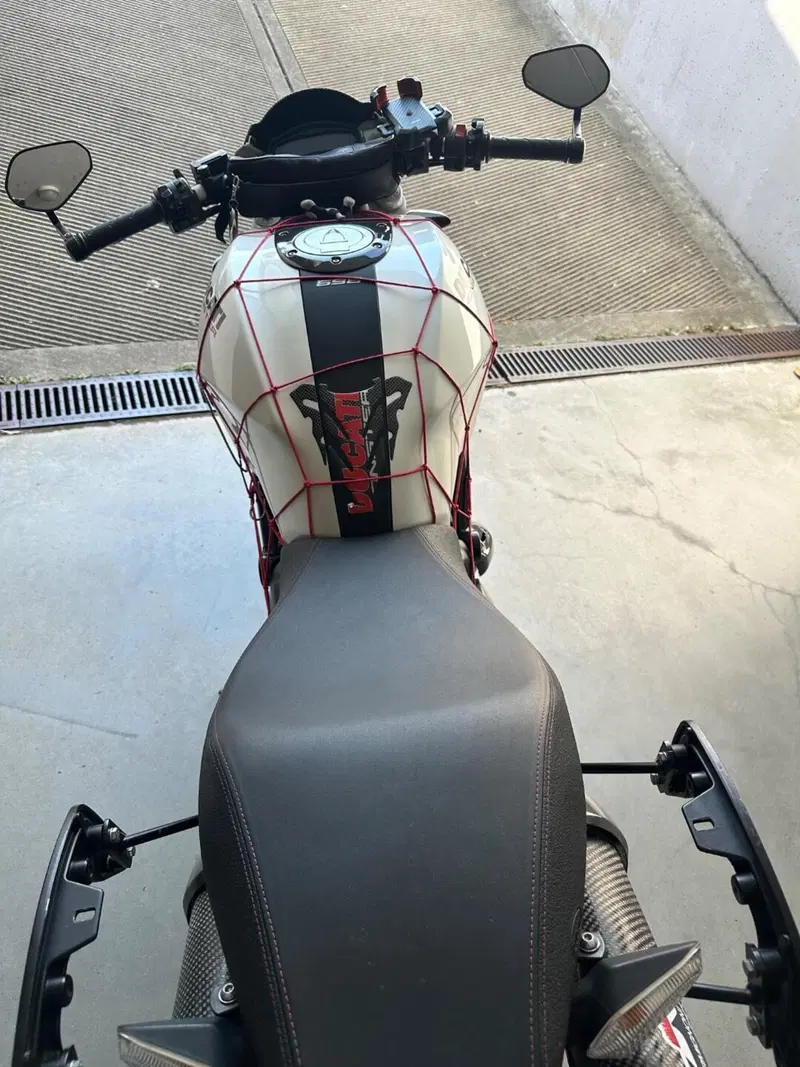 Ducati Monster 696 Plus (2007 - 14) (11)