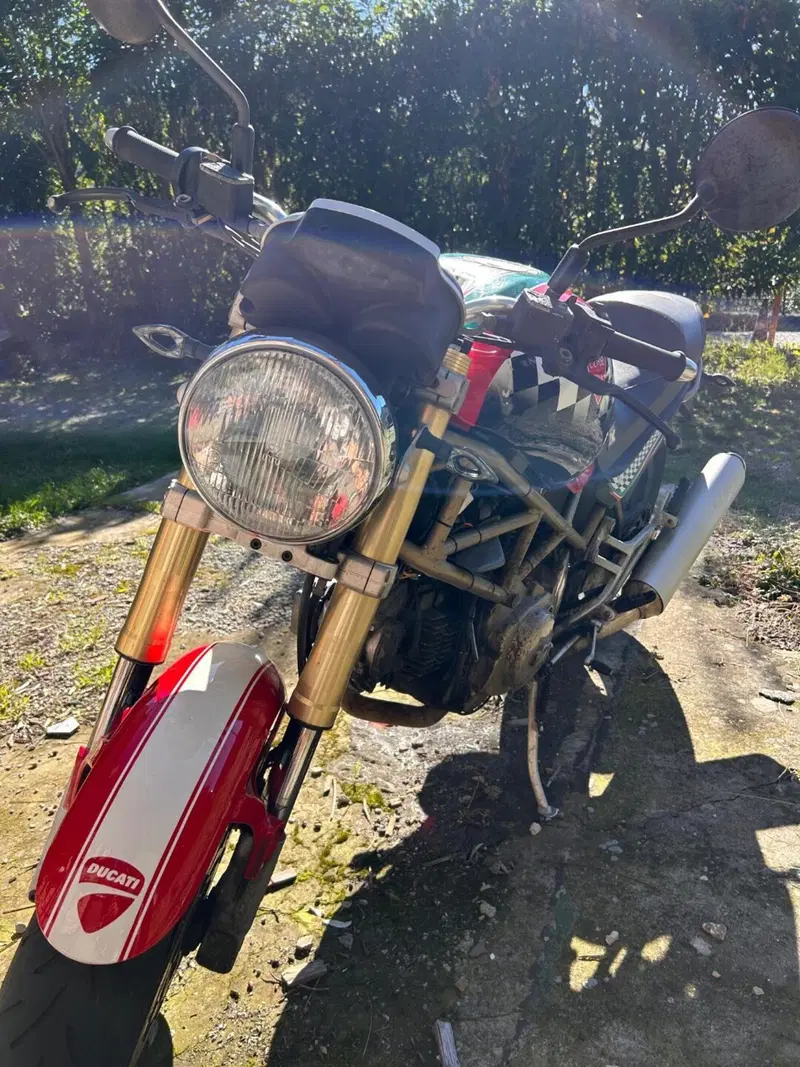 Ducati monster 600