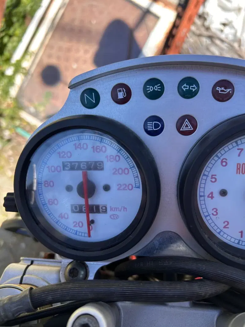 Ducati monster 600 (3)