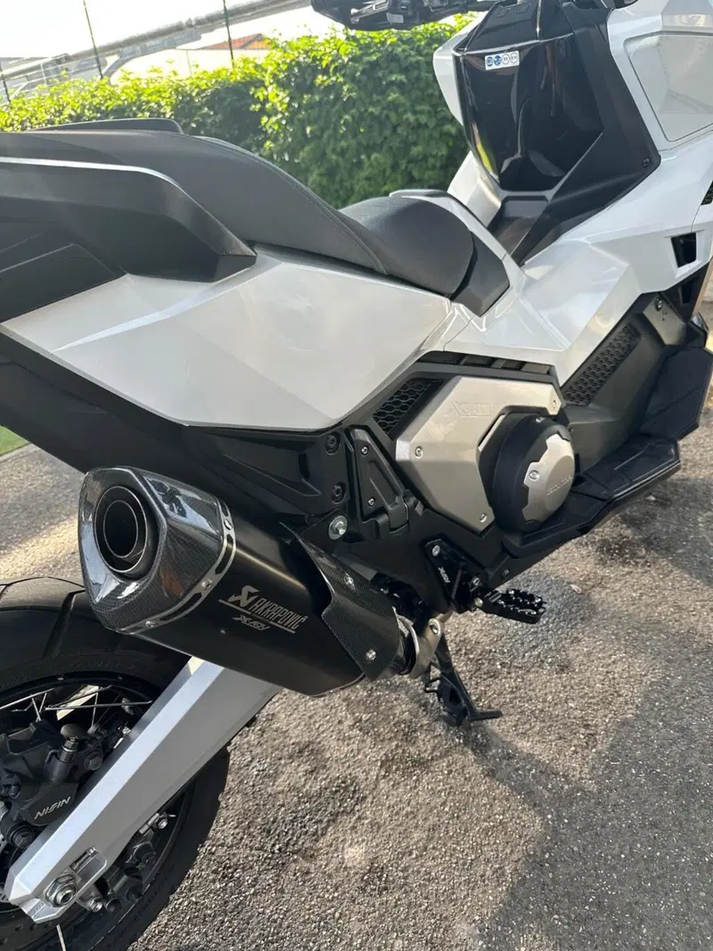 Honda X-ADV 750 Gravel (2025 - 26) (9)