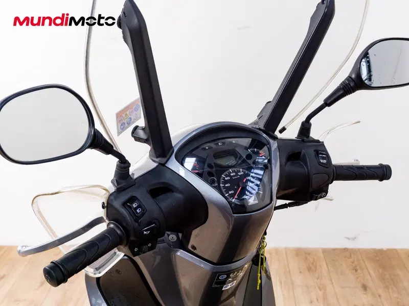 Honda SH 150i ABS (2013 - 16) (11)