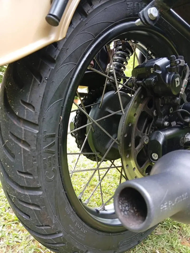 Royal Enfield Classic 350 (2021 - 26) (11)