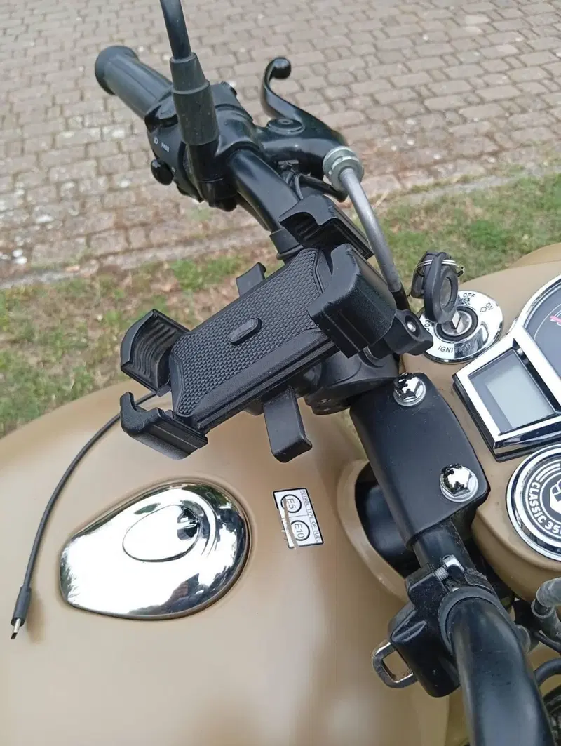 Royal Enfield Classic 350 (2021 - 26) (8)