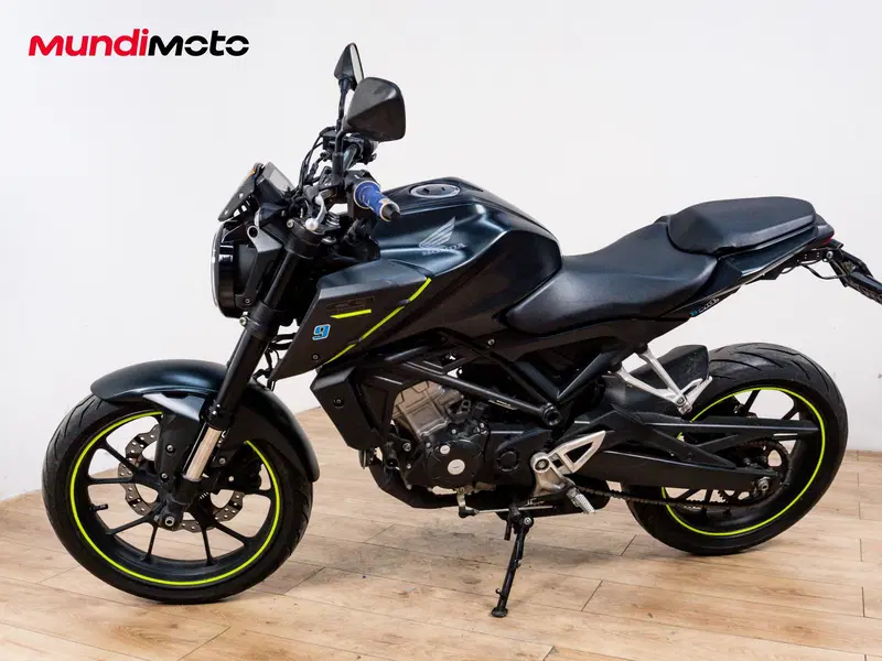 Honda CB 125 R (2024 - 26) (7)