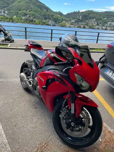 Honda CBR 1000 RR Fireblade (2008 - 11) usata