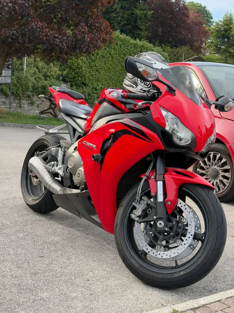 Honda CBR 1000 RR Fireblade (2008 - 11) (4)
