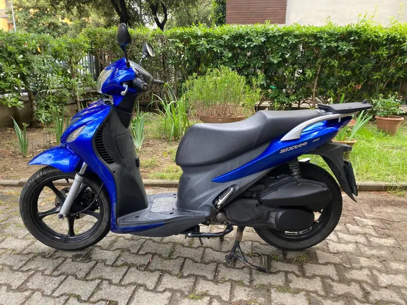 Suzuki SIXteen 150 (2007 - 14) (3)