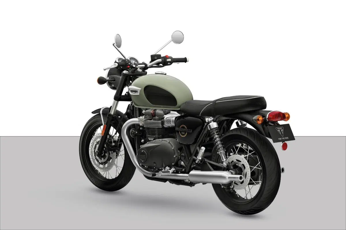 Triumph Bonneville T100 (2026) (2)
