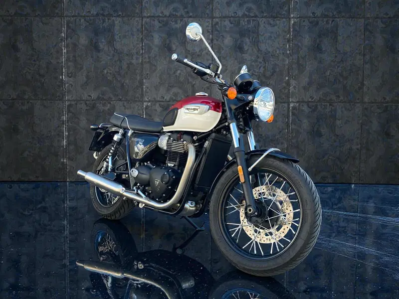Triumph Bonneville T100 (2021 - 25) (5)