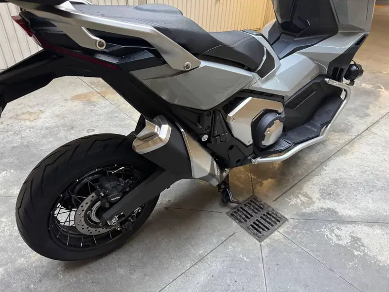 Honda X-ADV 750 DCT Adventure (2021 - 24) (9)