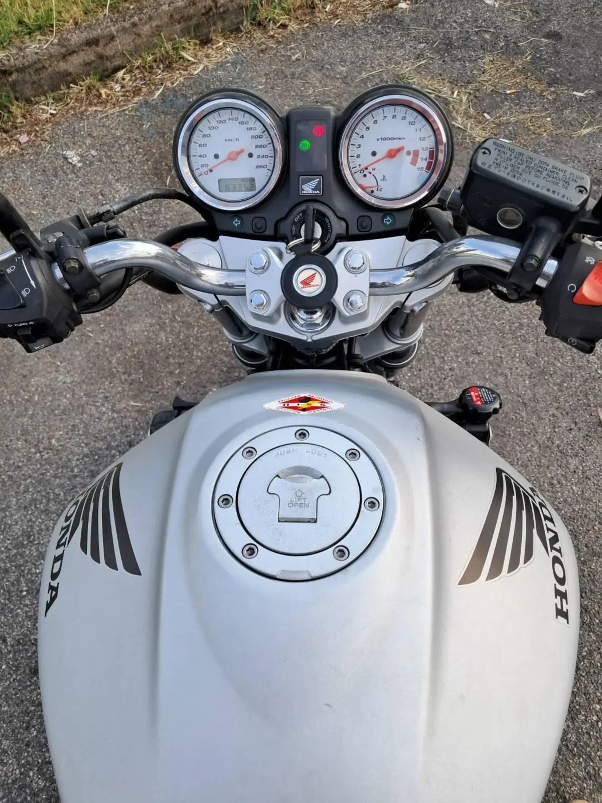 Honda Hornet 600 (2003 - 04) (4)