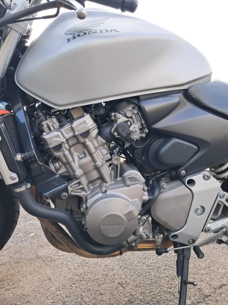 Honda Hornet 600 (2003 - 04) (7)