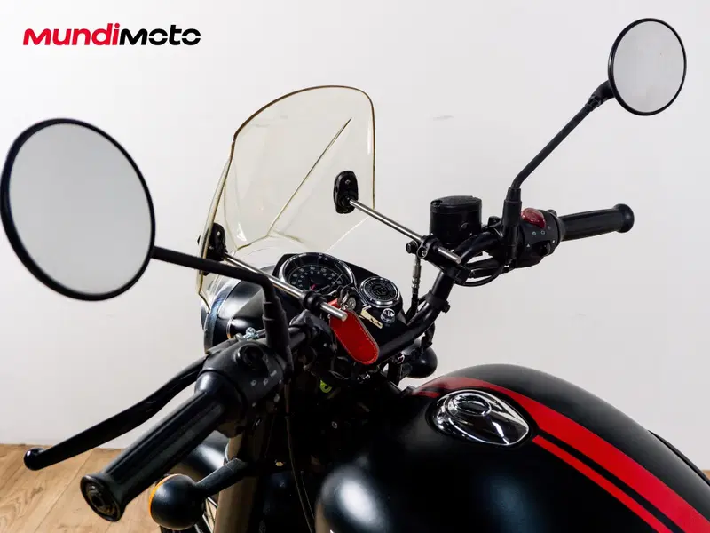 Royal Enfield Classic 350 (2021 - 26) (10)