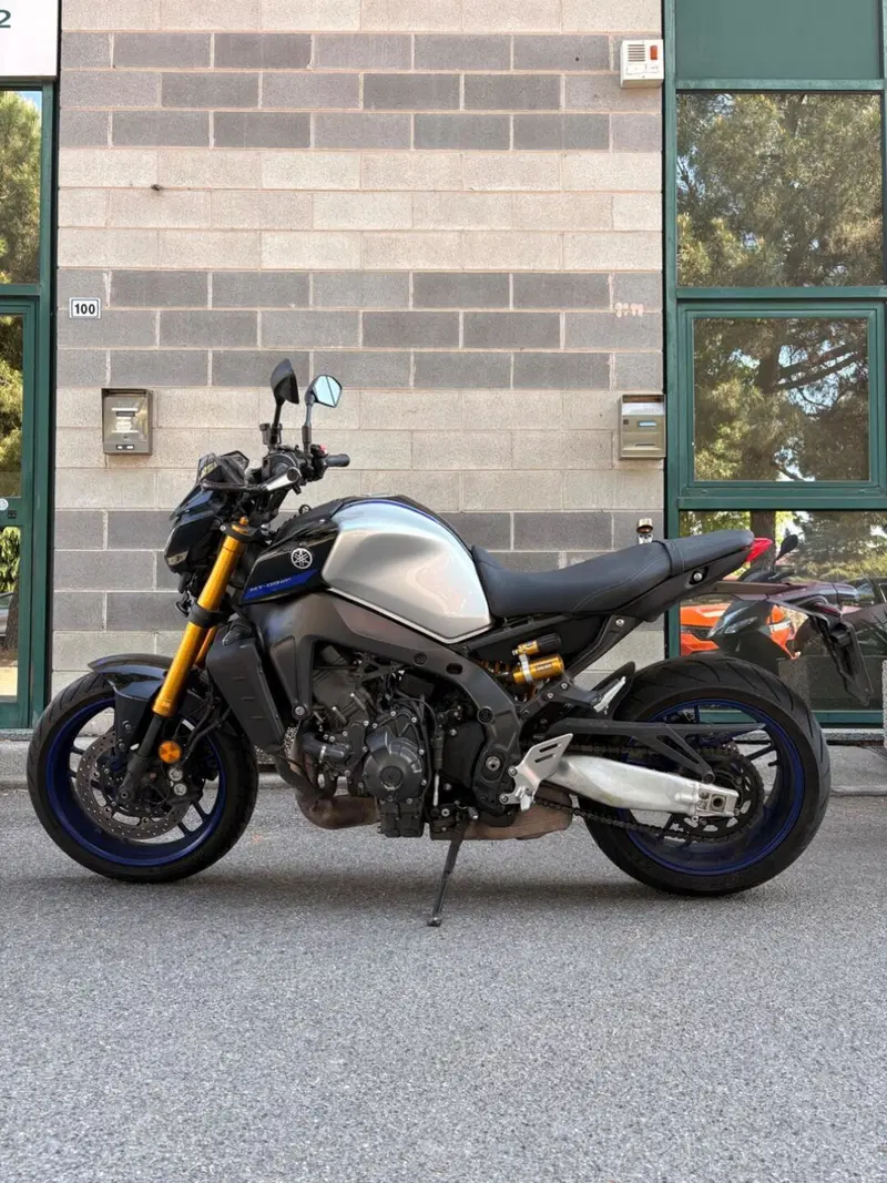 Yamaha MT-09 SP (2021 - 23)