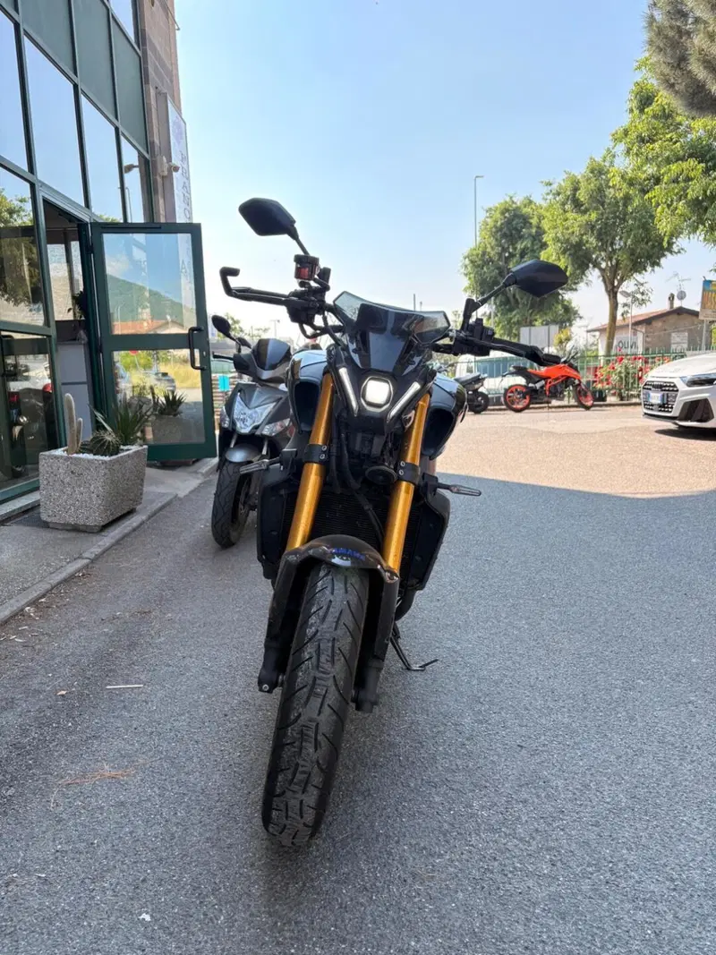Yamaha MT-09 SP (2021 - 23) (3)