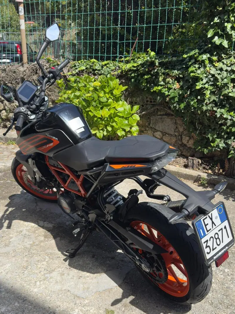 KTM 125 Duke (2021 - 23) (5)