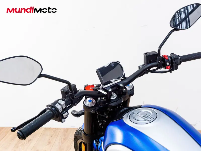 Ducati Scrambler 800 Icon Dark (2025 - 26) (9)