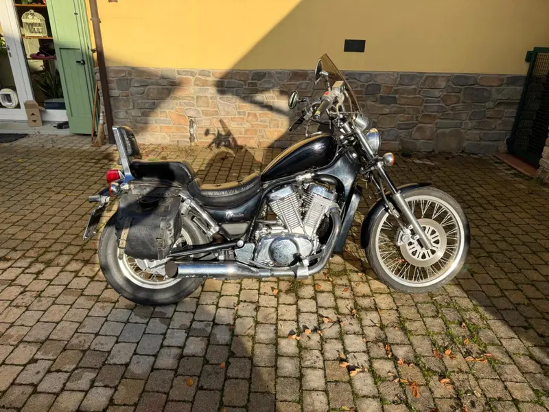 Suzuki VS 600 GL Intruder (1995 - 96) (8)