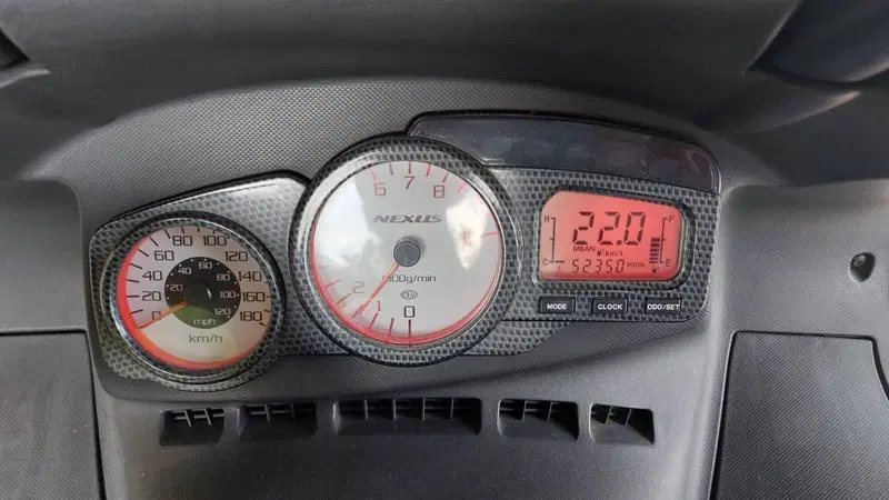 Gilera Nexus 500 (2003 - 05) (6)