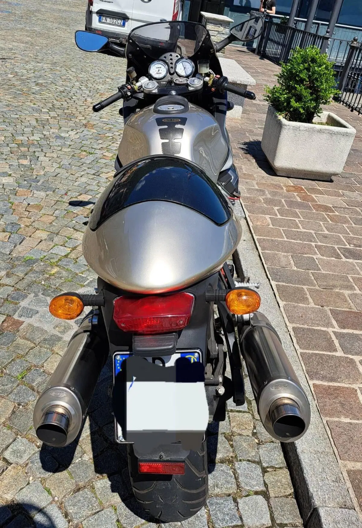 Moto Guzzi V11 Le Mans (2001 - 06) (2)